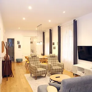 Apartment Piso Exclusivo Frente Al Casco Viejo Con Parking Gratis, Bilbao
